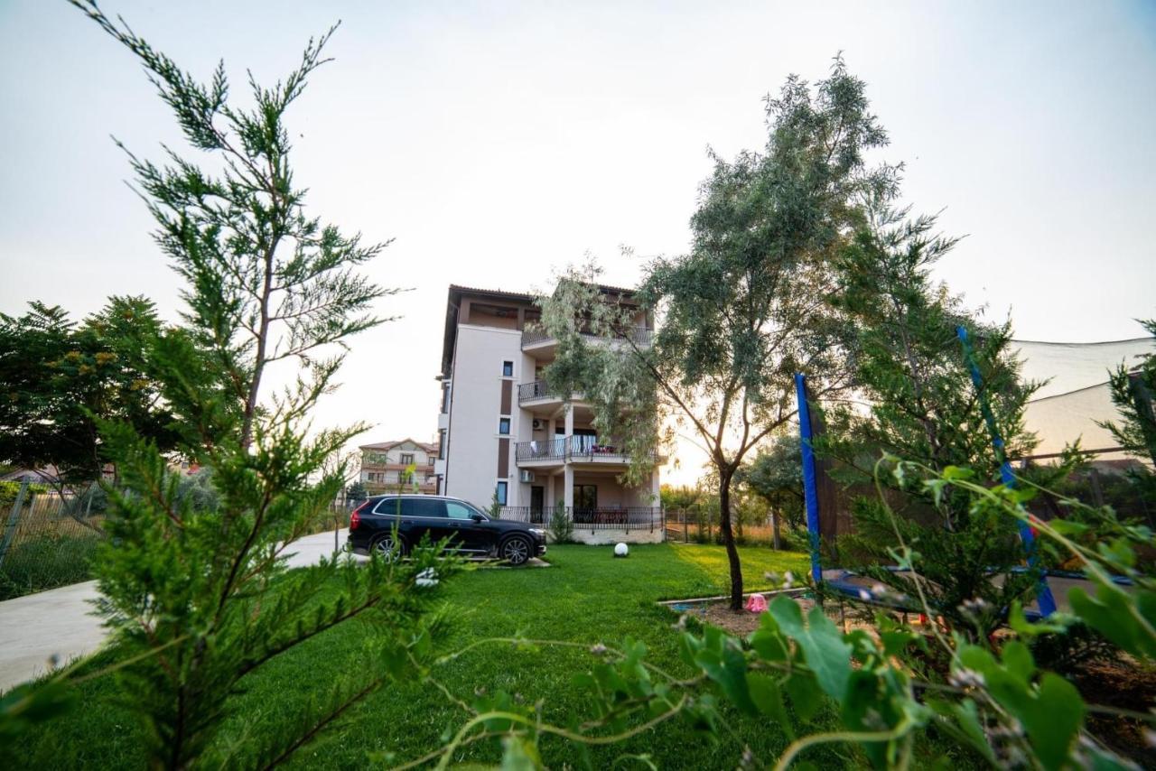 Breeze Villa Mamaia Nord Năvodari Exterior foto